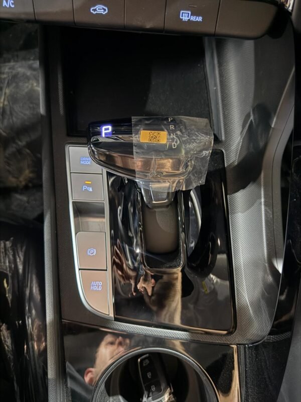 HYUNDAI ELANTRA - Image 5