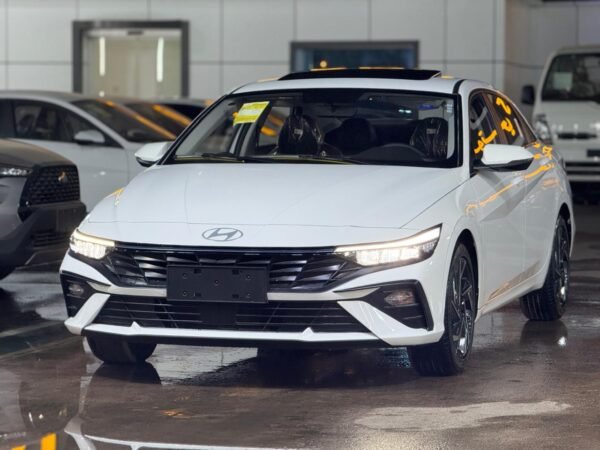 HYUNDAI ELANTRA - Image 10